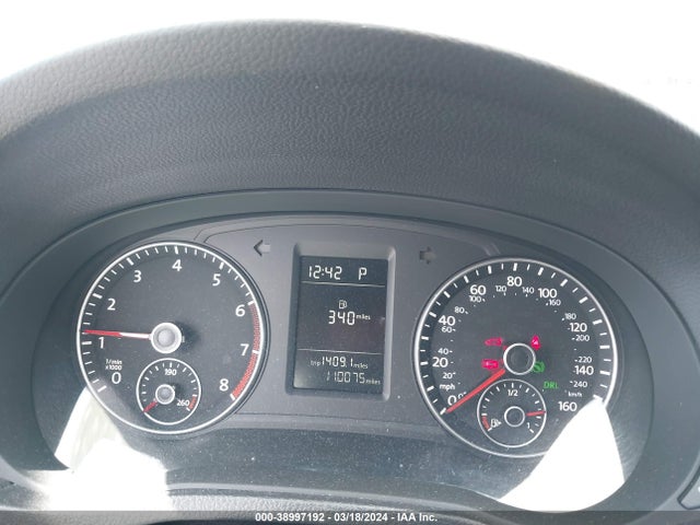 1VWAT7A32EC106210 Volkswagen Passat 1.8t S