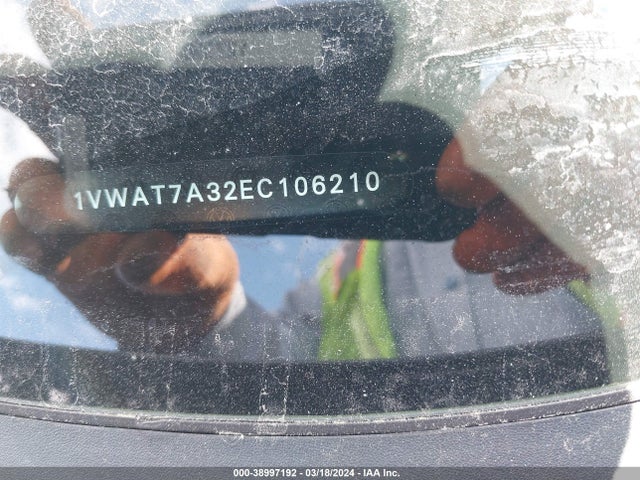 1VWAT7A32EC106210 Volkswagen Passat 1.8t S