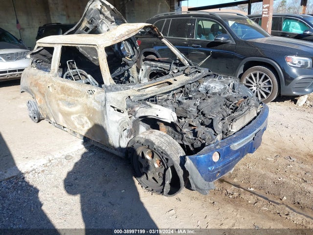 2002 MINI COOPER WMWRC334X2TE10286 Photo 0