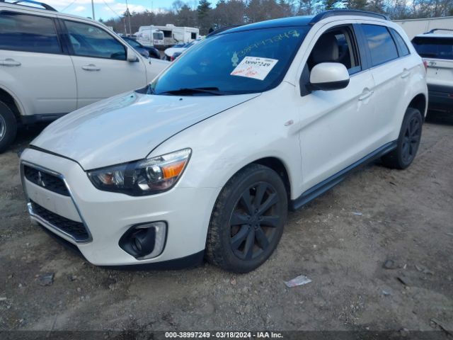 4A4AR4AUXFE041548 Mitsubishi Outlander Sport Se