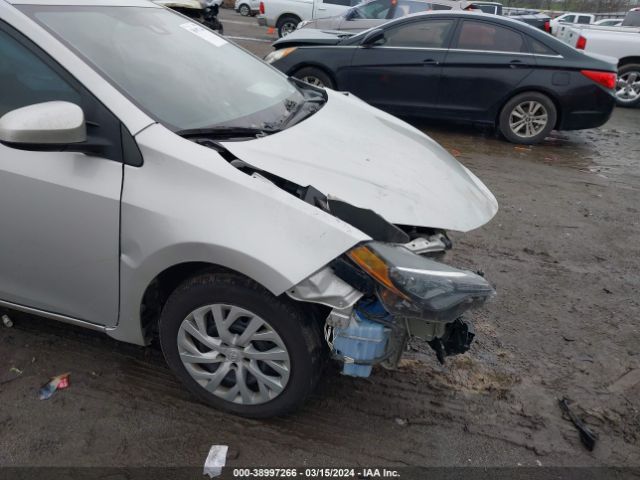 5YFBURHEXKP893076 Toyota COROLLA LE