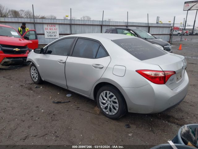 5YFBURHEXKP893076 Toyota COROLLA LE