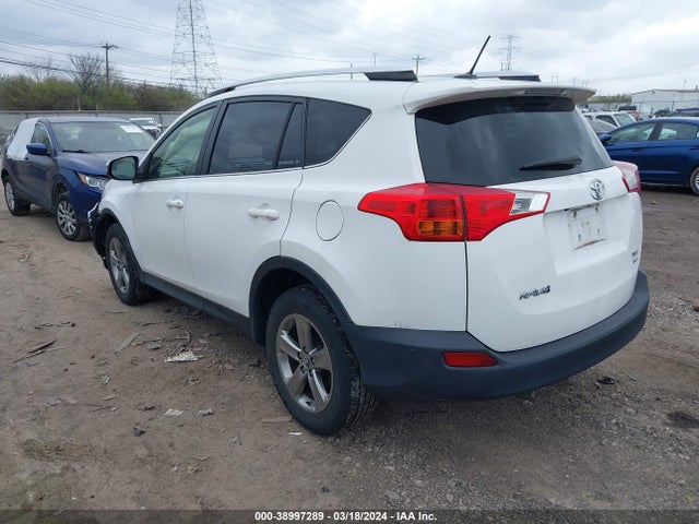 Toyota Rav4 Xle 2015 JTMRFREV9FD156294 Image 3