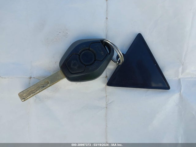 2006 MINI COOPER WMWRC33586TJ77617 Photo 10