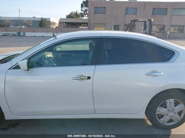 Nissan Altima 2.5 S 2015 1N4AL3AP7FC162665 Image 14