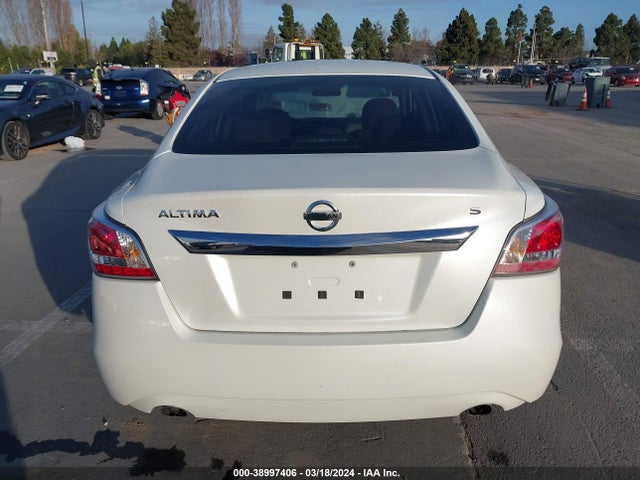 Nissan Altima 2.5 S 2015 1N4AL3AP7FC162665 Image 16