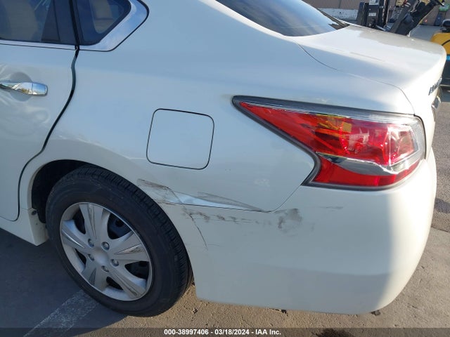 Nissan Altima 2.5 S 2015 1N4AL3AP7FC162665 Image 6
