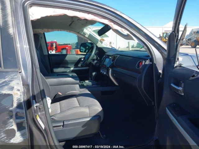 5TFEM5F1XFX084268 Toyota Tundra Sr5 4.6l V8