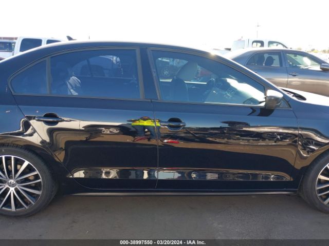 3VWD17AJ1GM284063 Volkswagen Jetta 1.8t Sport