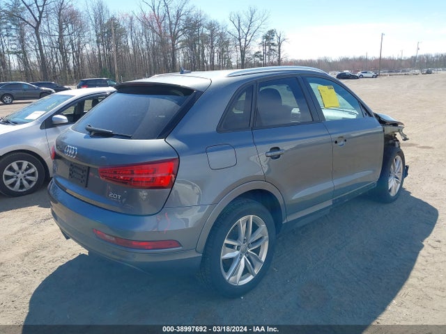 WA1ECCFS6HR006040 Audi Q3 2.0t Premium