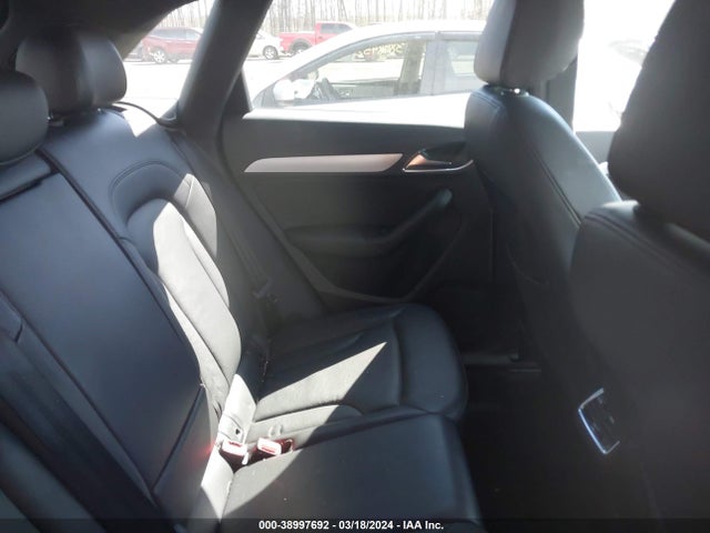WA1ECCFS6HR006040 Audi Q3 2.0t Premium