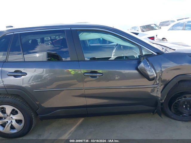 Toyota RAV4 LE 2022 2T3K1RFV3NC203479 Image 13