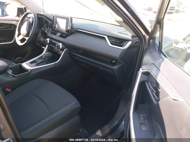Toyota RAV4 LE 2022 2T3K1RFV3NC203479 Image 5