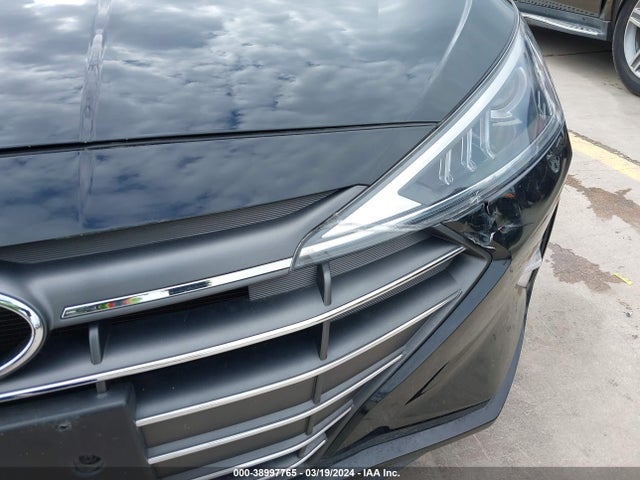 Hyundai ELANTRA SE 2020 5NPD74LF2LH549176 Image 17