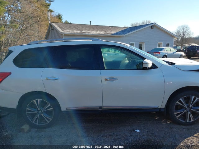Nissan Pathfinder Platinum 2017 5N1DR2MM9HC631352 Image 14