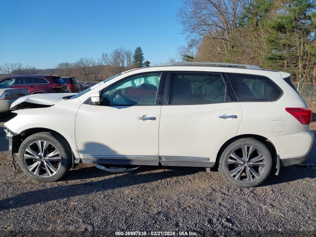 Nissan Pathfinder Platinum 2017 5N1DR2MM9HC631352 Image 15