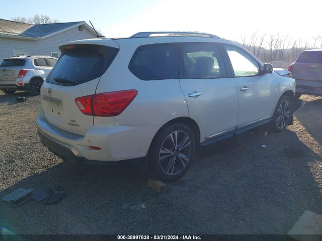 Nissan Pathfinder Platinum 2017 5N1DR2MM9HC631352 Image 4