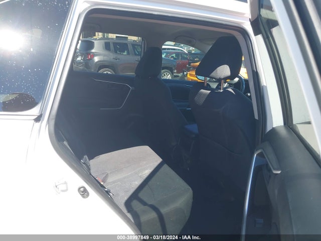 Toyota RAV4 LE 2020 2T3H1RFVXLW082066 Image 8