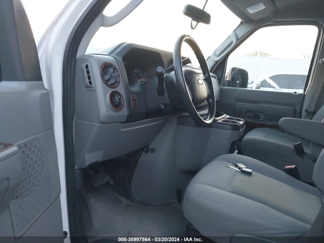 Ford E-350 Super Duty Xlt 2014 1FBNE3BL9EDA89829 Image 5