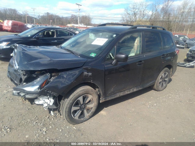 Subaru Forester 2.5i Premium 2017 JF2SJAEC7HH502484 Image 2