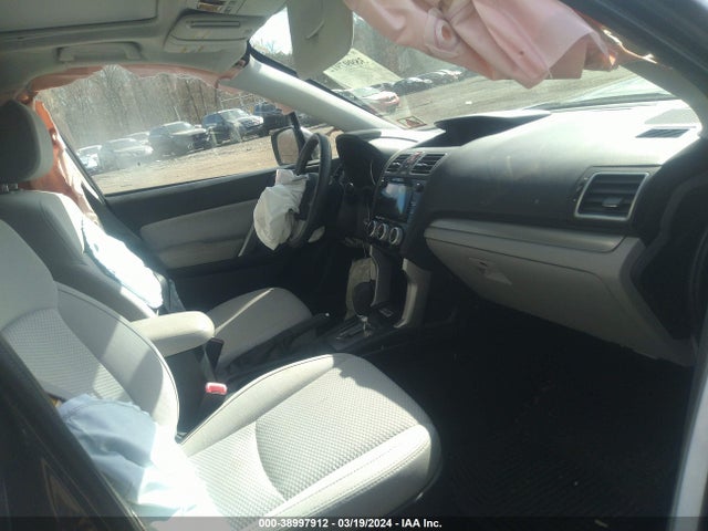 Subaru Forester 2.5i Premium 2017 JF2SJAEC7HH502484 Image 5