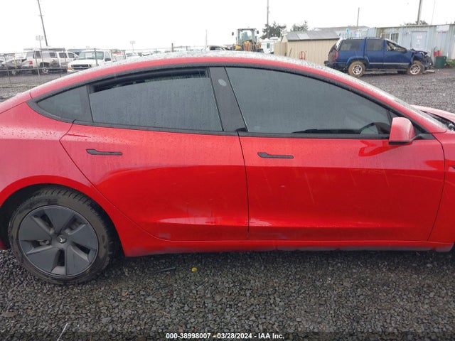 Tesla Model 3 Long Range Dual Motor All-wheel Drive 2022 5YJ3E1EB2NF103671 Image 13