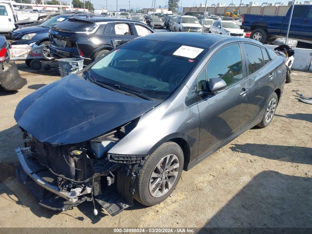 Toyota PRIUS XLE 2019 JTDKARFU8K3080329 Image 2