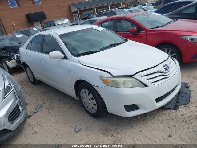 38998051 :رقم المزاد ، 4T1BF3EK6BU644841 vin ، 2011 Toyota Camry مزاد بيع