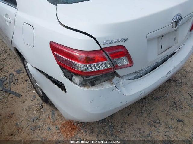 38998051 :رقم المزاد ، 4T1BF3EK6BU644841 vin ، 2011 Toyota Camry مزاد بيع