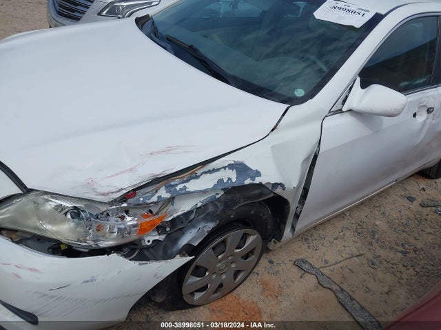 38998051 :رقم المزاد ، 4T1BF3EK6BU644841 vin ، 2011 Toyota Camry مزاد بيع