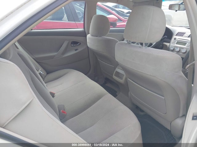 38998051 :رقم المزاد ، 4T1BF3EK6BU644841 vin ، 2011 Toyota Camry مزاد بيع