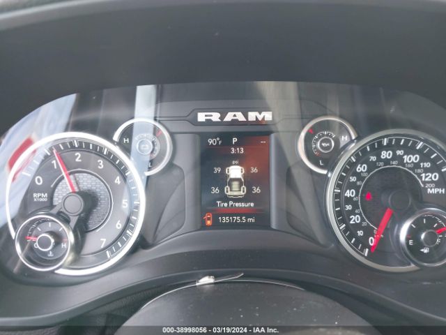 1C6RRFCG1MN714244 RAM 1500 Tradesman Quad Cab 4x4 6'4 Box
