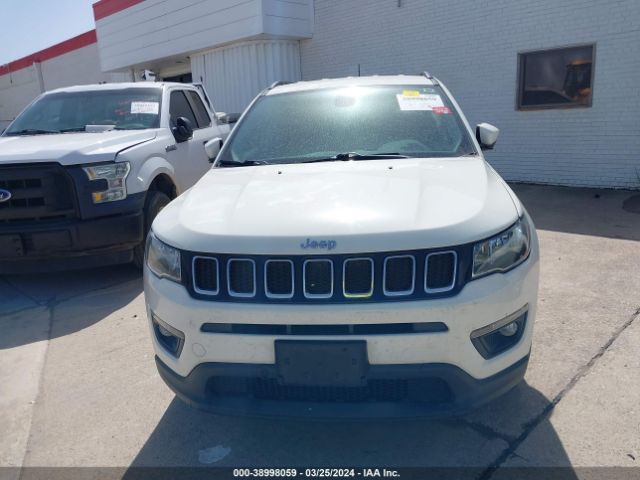 3C4NJCBB7KT677006 Jeep Compass Latitude Fwd