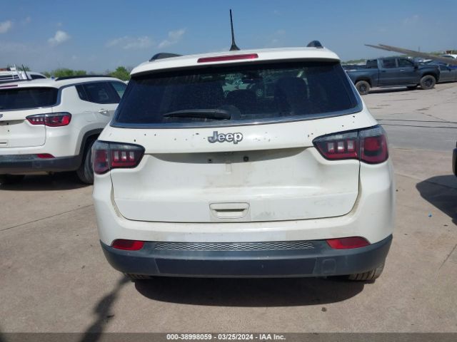 3C4NJCBB7KT677006 Jeep Compass Latitude Fwd