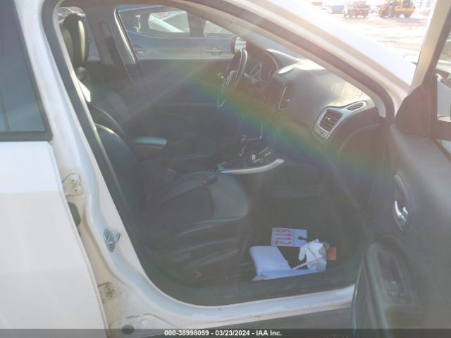 3C4NJCBB7KT677006 Jeep Compass Latitude Fwd