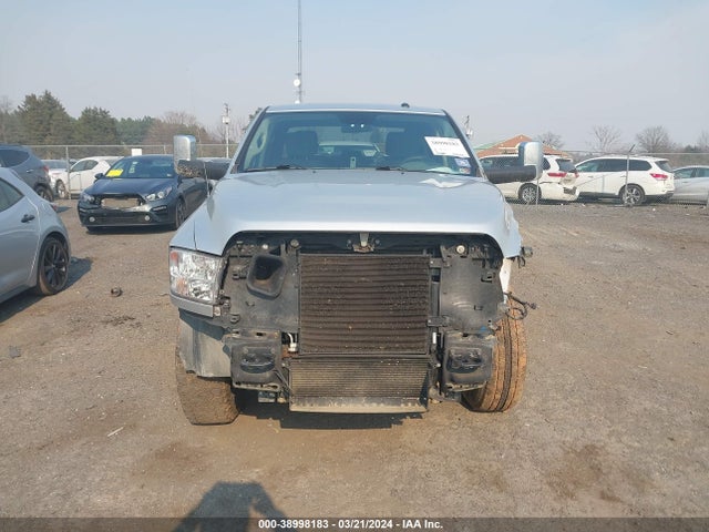 RAM 2500 Tradesman  4x4 8' Box 2018 3C6UR5HL3JG417278 Image 13