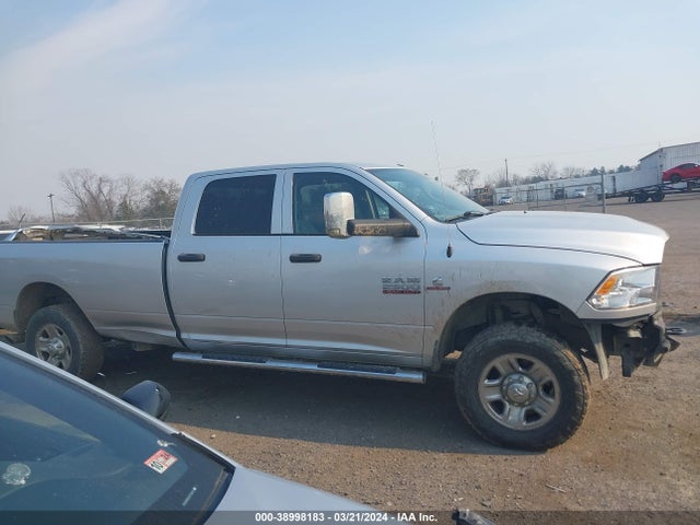 RAM 2500 Tradesman  4x4 8' Box 2018 3C6UR5HL3JG417278 Image 14