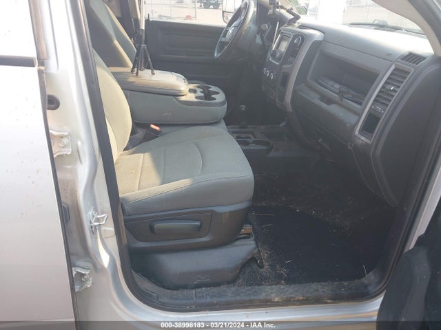 RAM 2500 Tradesman  4x4 8' Box 2018 3C6UR5HL3JG417278 Image 5