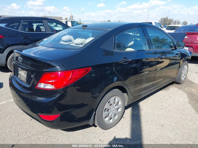 Hyundai ACCENT SE 2017 KMHCT4AE9HU265182 Image 4