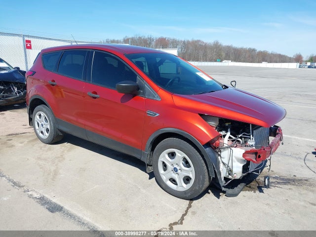 Ford ESCAPE S 2019 1FMCU0F73KUB85416 Image 1