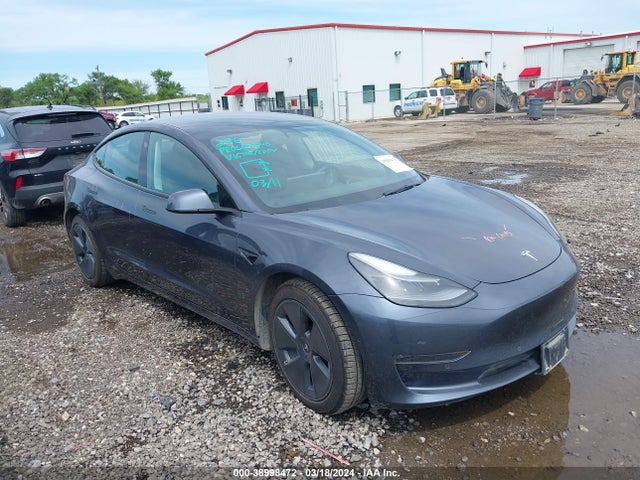 2022 5YJ3E1EB5NF113188 main image