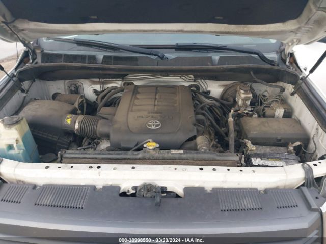 5TFUW5F10EX397270 Toyota Tundra Sr5 5.7l V8