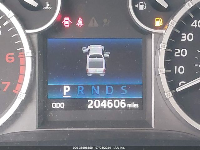 5TFUW5F10EX397270 Toyota Tundra Sr5 5.7l V8