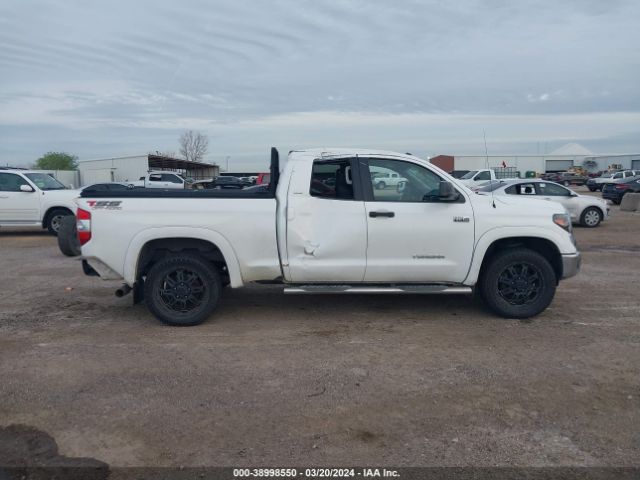 5TFUW5F10EX397270 Toyota Tundra Sr5 5.7l V8