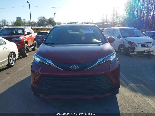 Toyota SIENNA LE 2021 5TDKRKEC9MS006329 Image 13