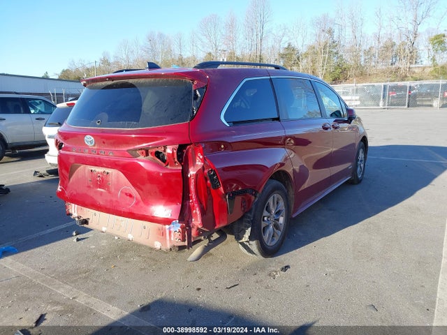 Toyota SIENNA LE 2021 5TDKRKEC9MS006329 Image 4