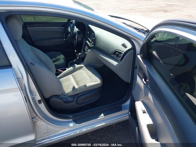 Hyundai ELANTRA SE 2017 KMHD74LF5HU100535 Image 5