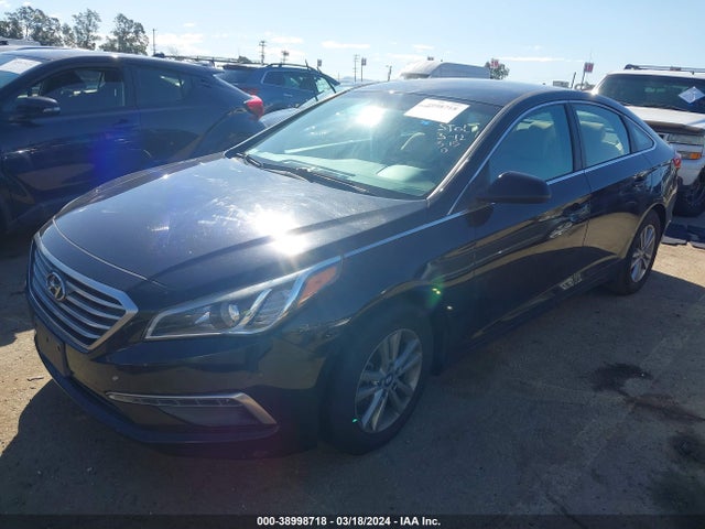 Hyundai SONATA SE 2015 5NPE24AF0FH148283 Image 2