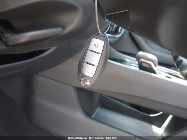 5N1AT3AA1MC827087 Nissan Rogue S Fwd