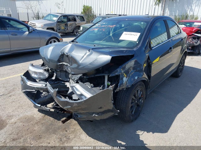 Chevrolet Sonic Lt Auto 2018 1G1JD5SH6J4109364 Image 6